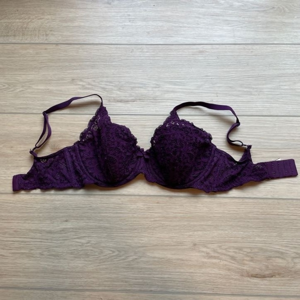 Victorias Secret Body by Victoria Lined Demi Bra Purple Lace 32DD Underwire